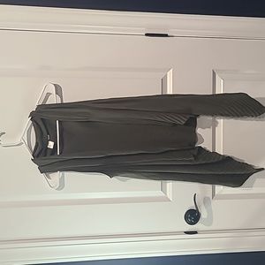 Green sleevless tunic